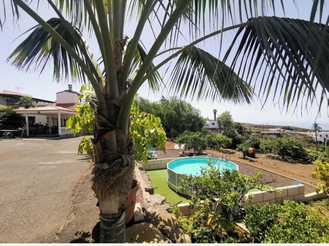 CASA RURAL DOLORES con PISCINA Y VISTAS A LA GOMERA Costa Adeje  Exterior foto